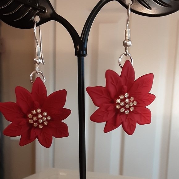 Hand Crafted Poinsettia Earrings Red Christmas Pierced - Picture 1 of 3